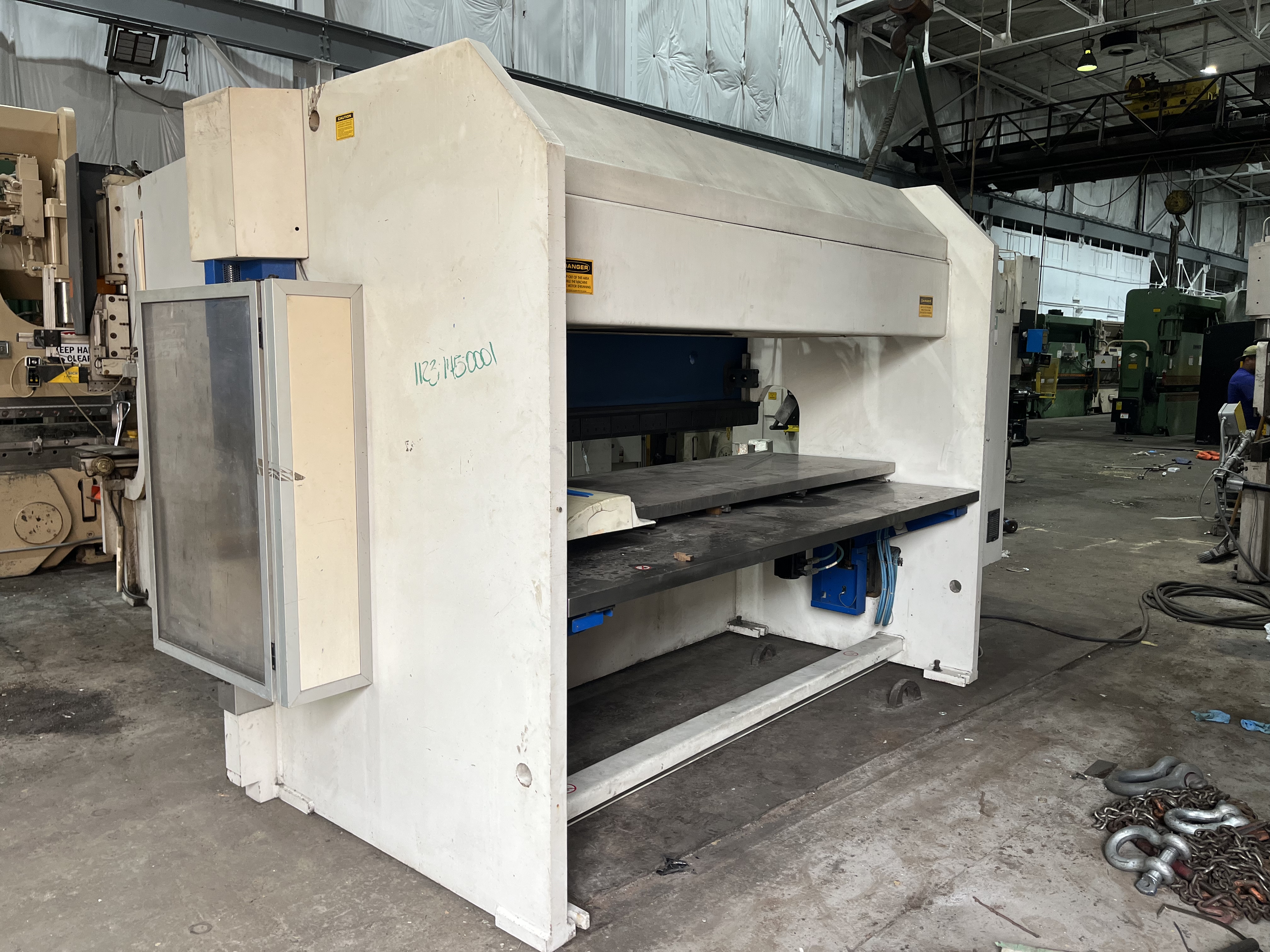 121 Ton X 10’ Trumpf Trumabend C110 CNC Hydraulic Press Brake 